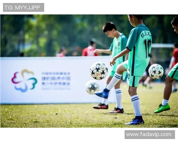 藏族球星的绿茵梦想与民族文化交融的励志足球之路 藏族球星的绿茵梦想与民族文化交融的励志足球之路